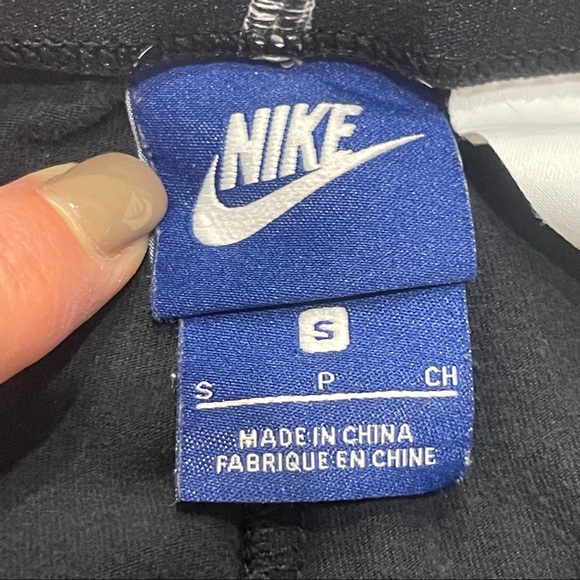 NIKE Just Do It Cropped Athletic Activewear Black Leggings Size S - Picture 7 of 9